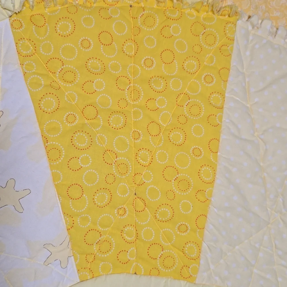 Patchwork Bear Quilt With Plush - Yellow and Cream - Picture 11 of 12